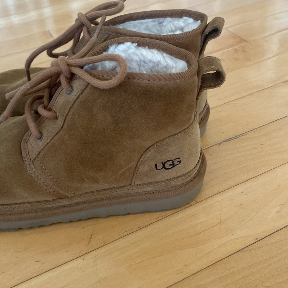 Ugg Boots - image 4